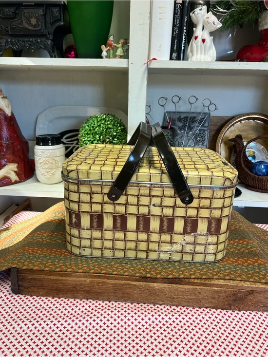 Other - Vintage tin picnic basket brown beige decor grandma Core Storage decor